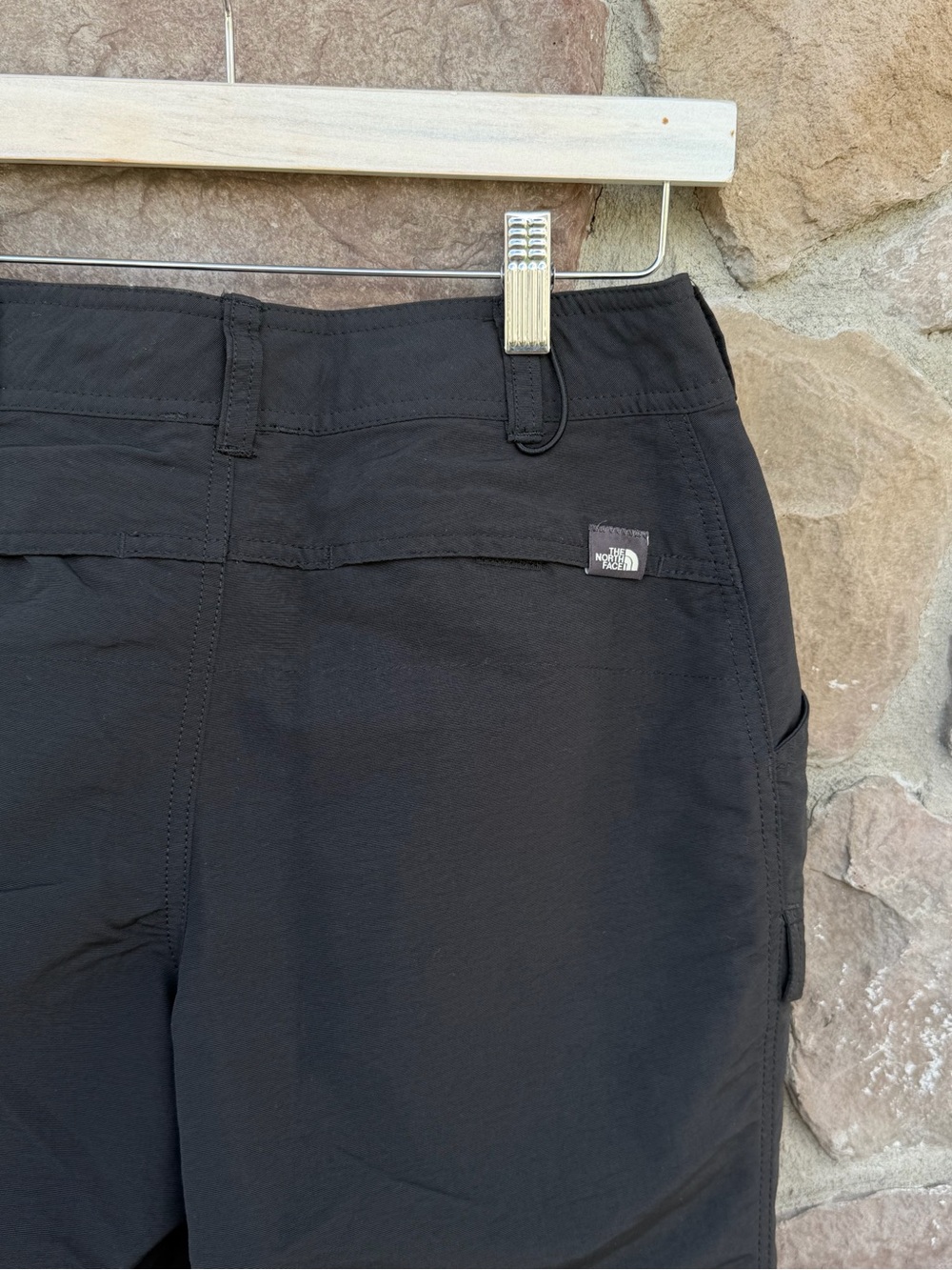 The North Face Women's Paramount Peak Black Convertible Hiking Pants Sz 4